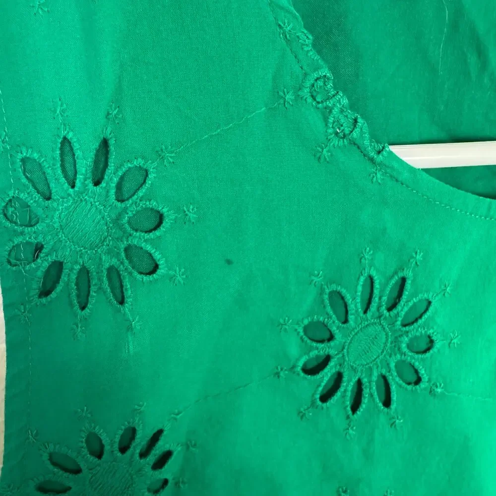 J.Crew Eyelet Shell Tank Top SZ M Dublin Green Lined Sleeveless Crew Neck Cotton